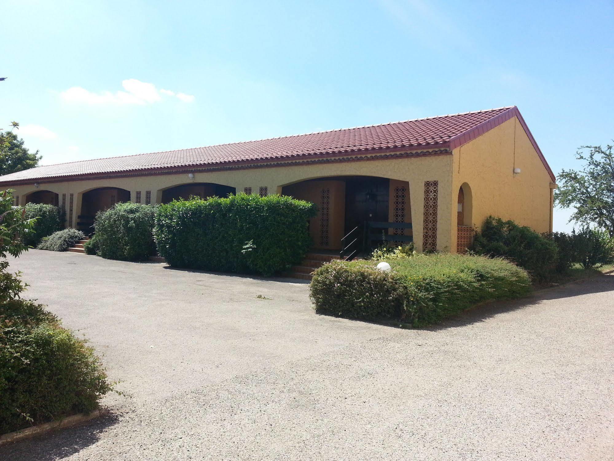 Logis L'Auberge Du Gros Silly-sur-Nied Kültér fotó