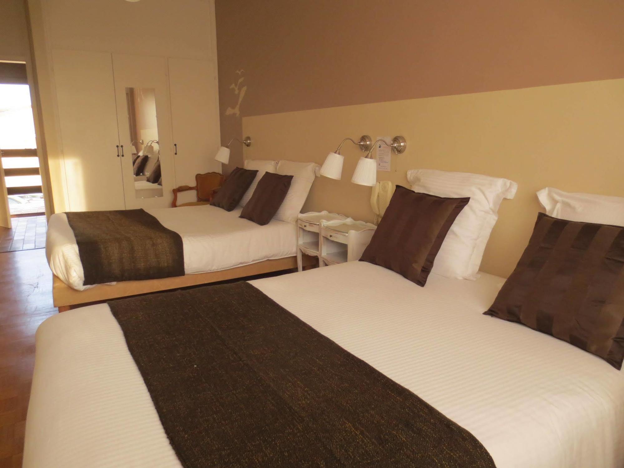 Logis L'Auberge Du Gros Silly-sur-Nied Kültér fotó