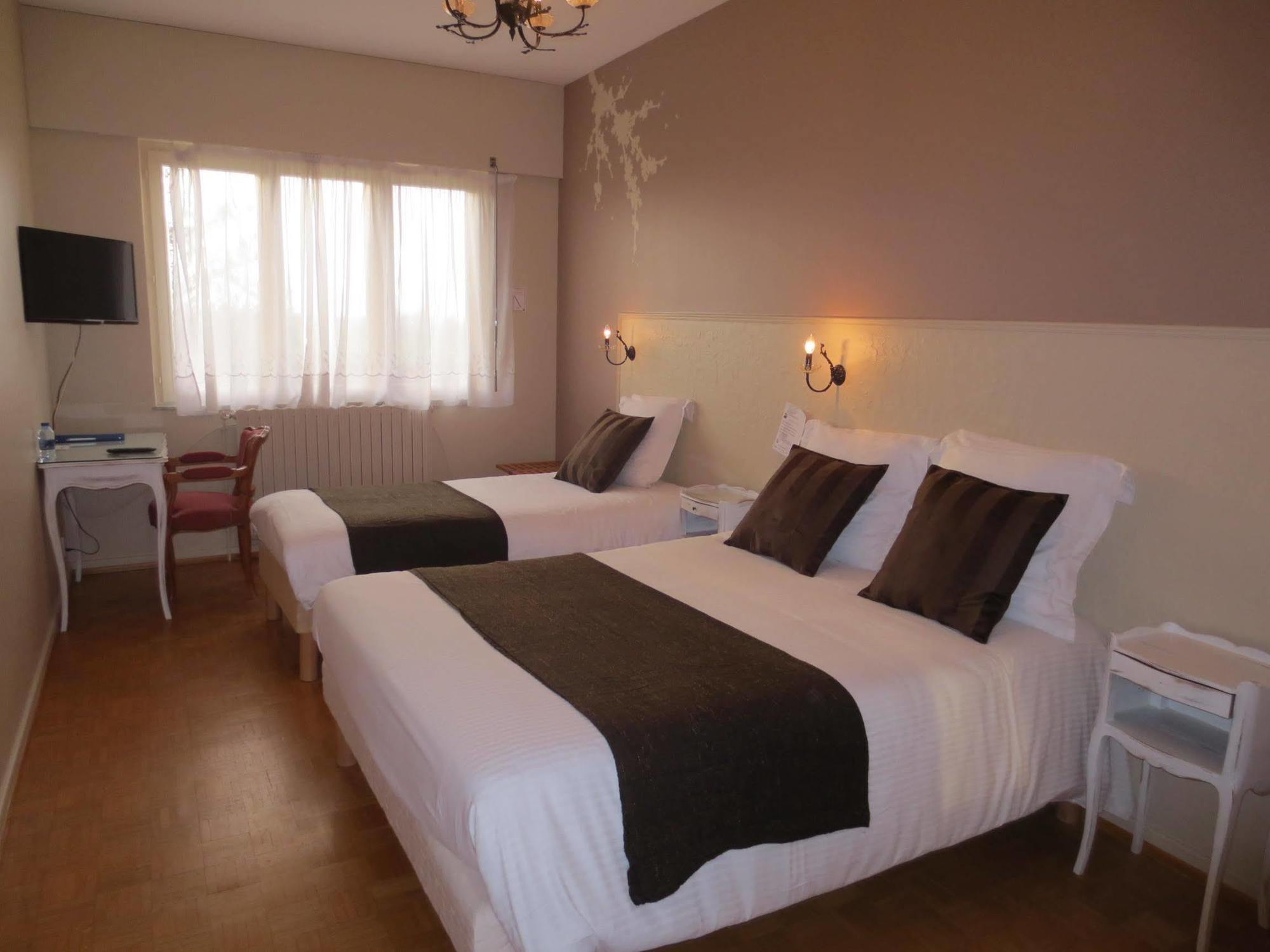 Logis L'Auberge Du Gros Silly-sur-Nied Kültér fotó